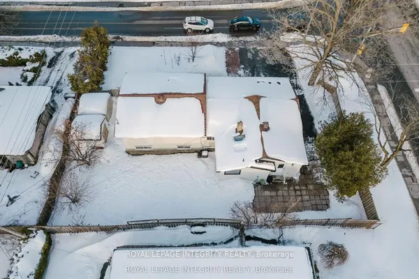 1197 Deer Park Road W — photo 2
