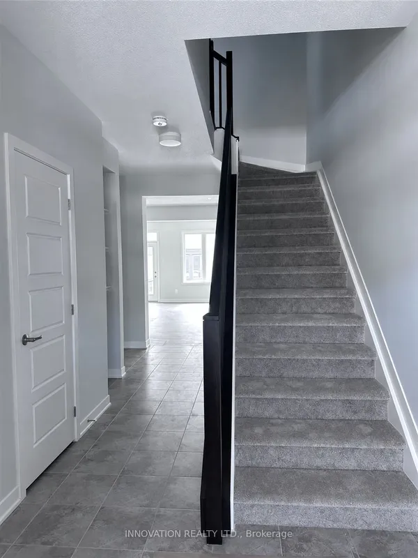 291 Billrian Crescent — photo 2