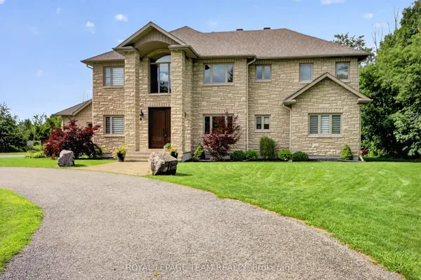 1425 Balmoral Drive