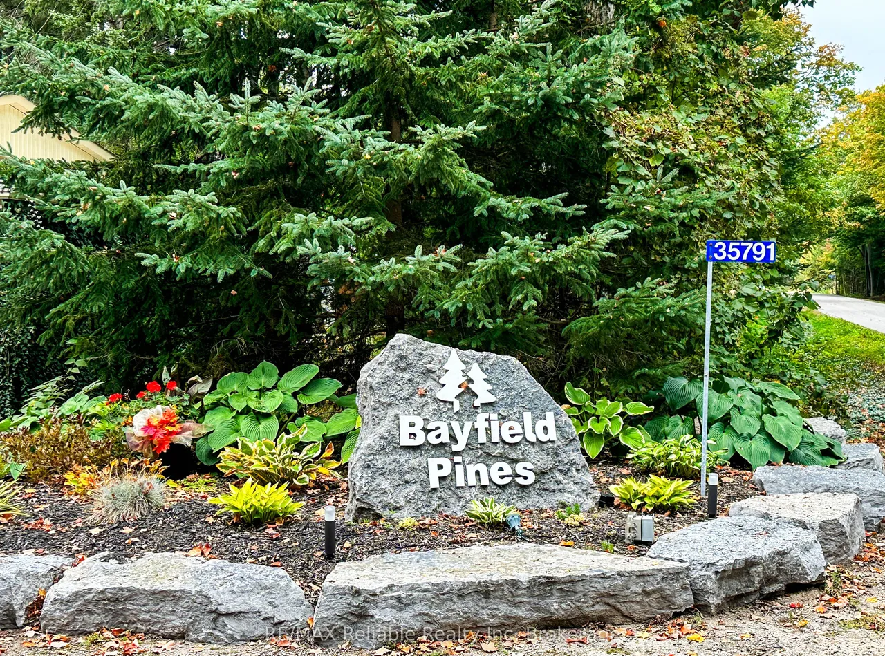 118 Tamarack Drive — photo 2