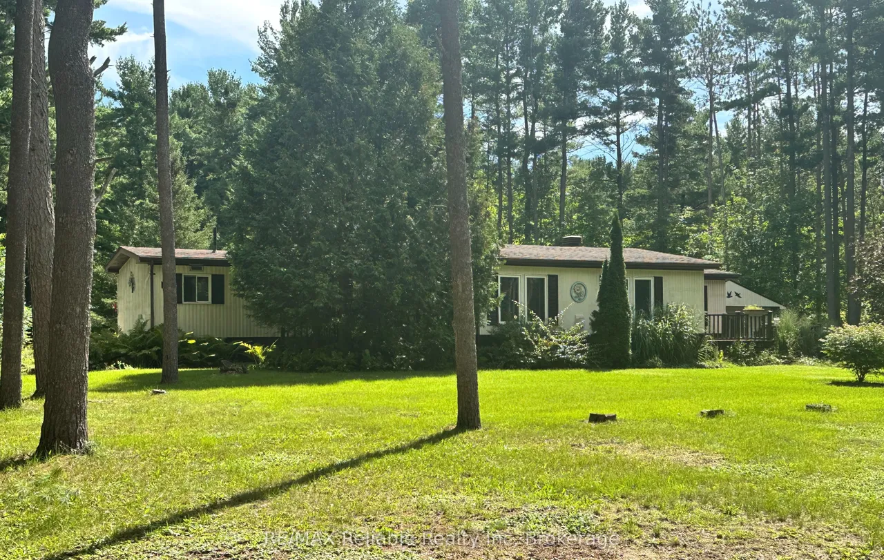 118 Tamarack Drive — photo 3