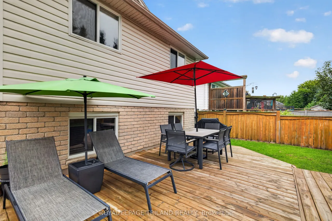59 Queensway Drive — photo 43