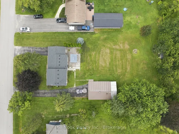 24 Cedar Ridge Drive — photo 2