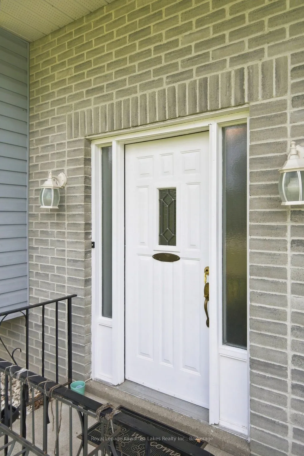 9 Richmond Street W — photo 3
