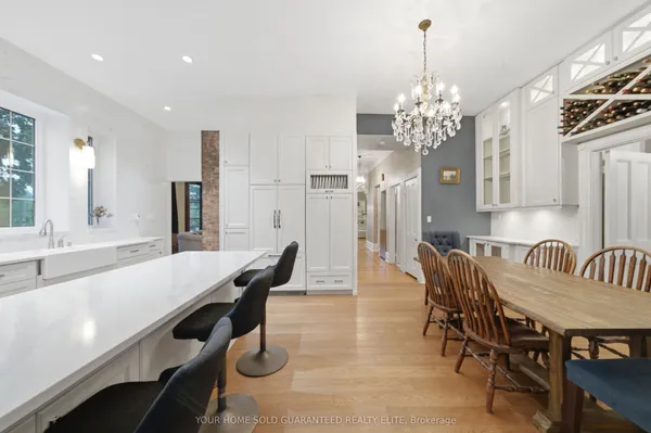 347 Queen Street S — photo 2