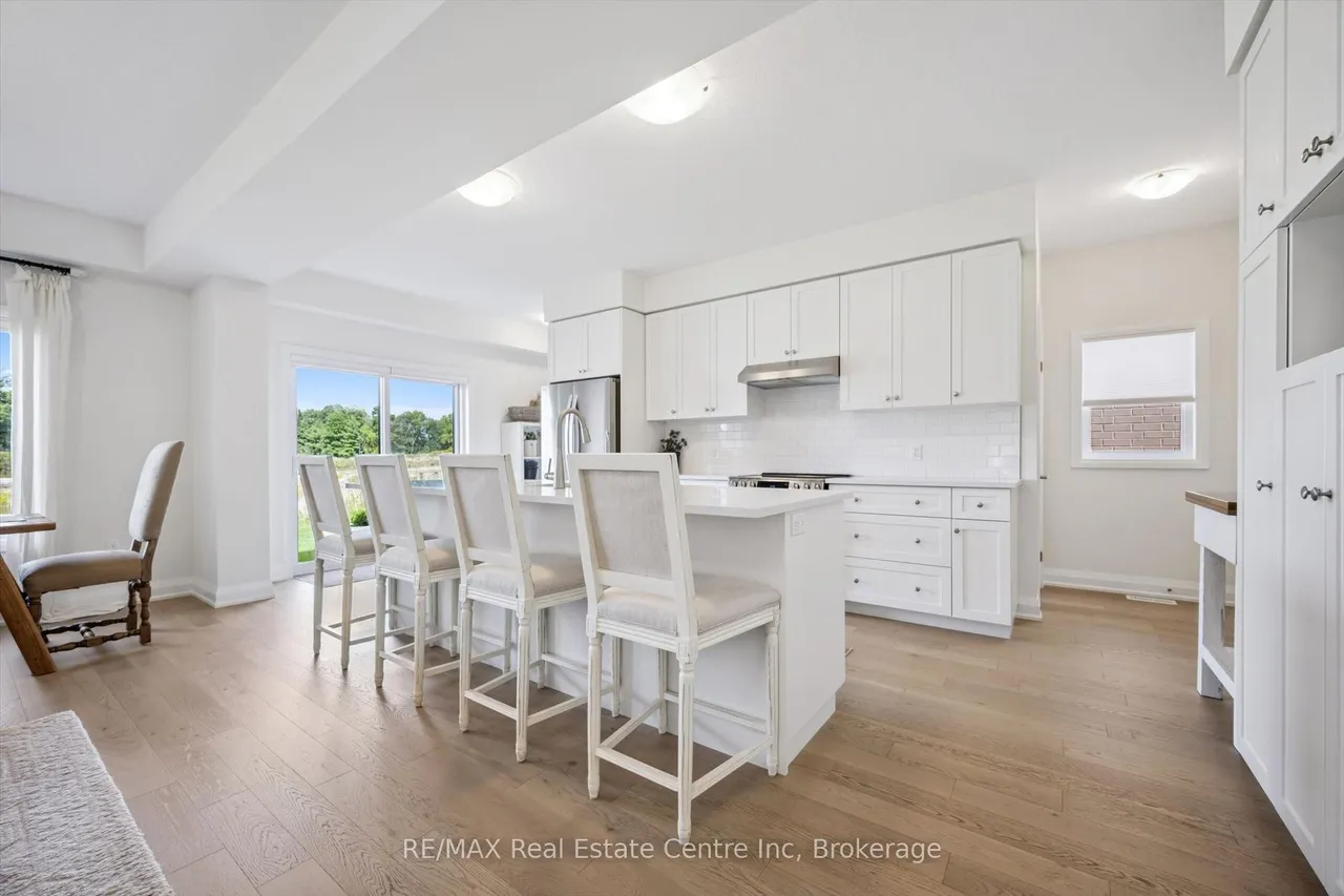 70 Imrie Road — photo 3
