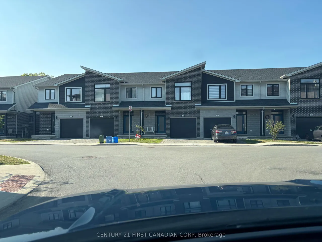 177 Edgevalley Road — photo 2