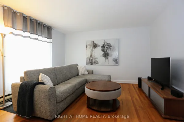 323 Levis Avenue — photo 2