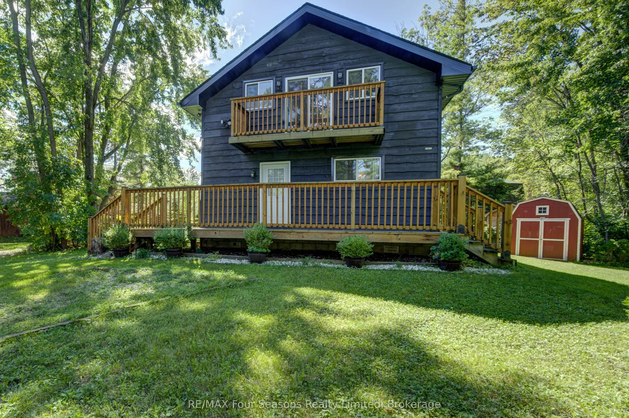 126 Martin Grove N — photo 3