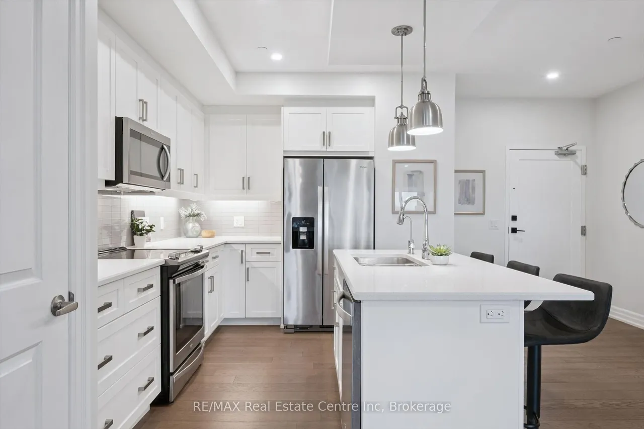 1878 Gordon Street — photo 3