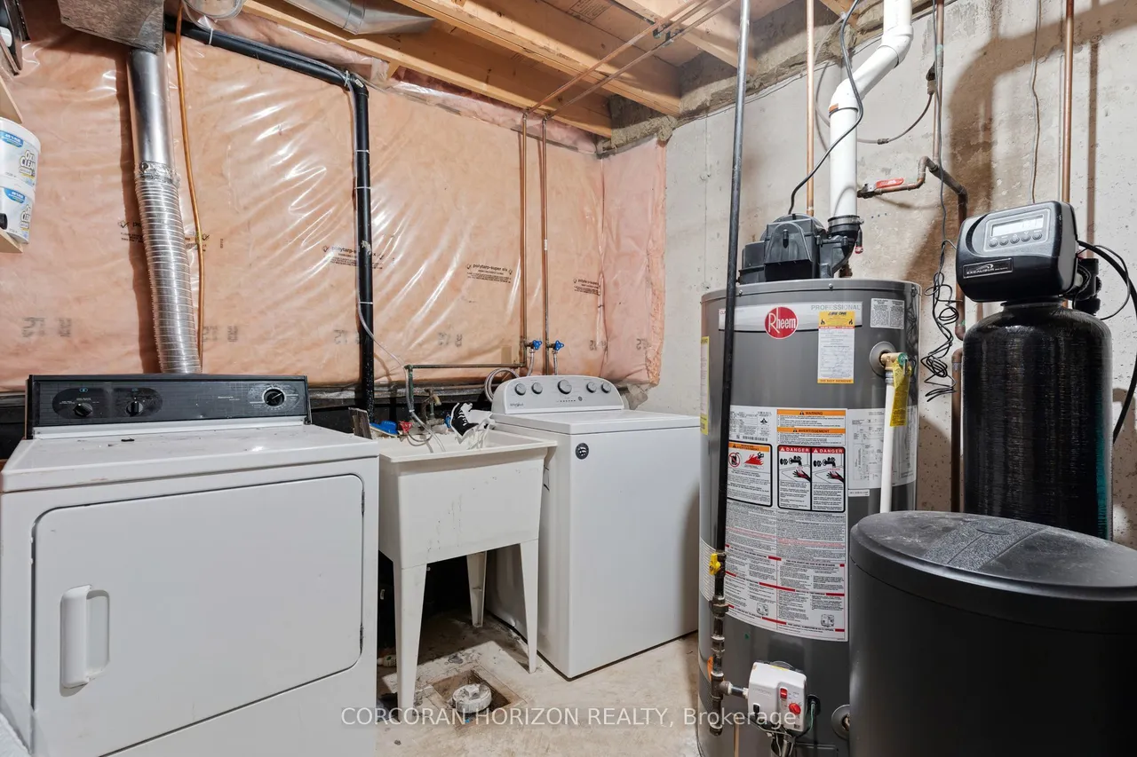 15 Farrell Lane — photo 42