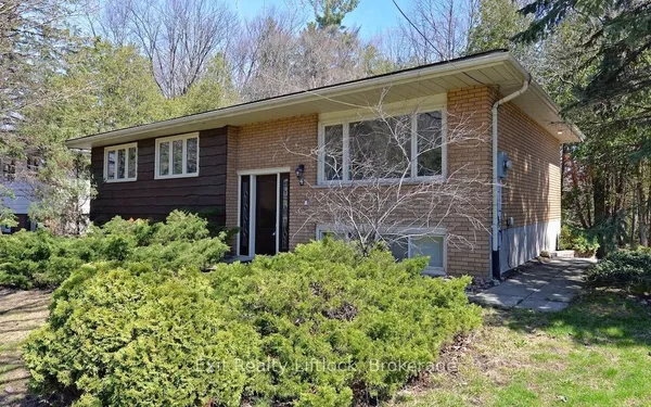 4 Wallis Drive