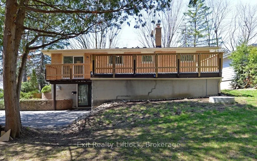 4 Wallis Drive — photo 10