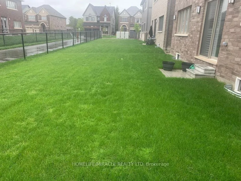 109 Raftis Street — photo 17