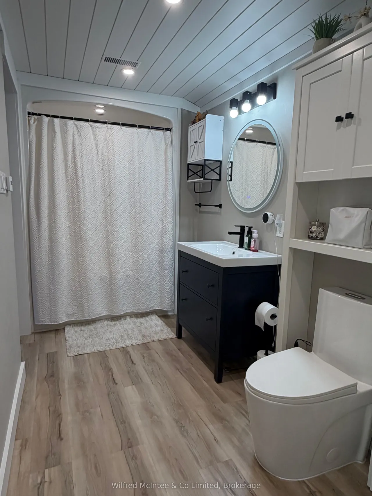 309 Alma Street — photo 48