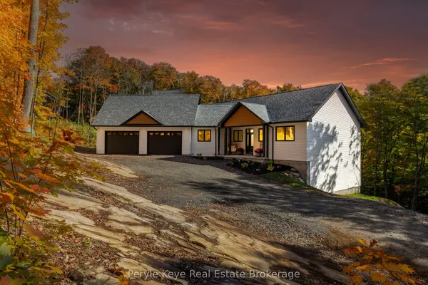 1140 Walker's Glenn Crescent