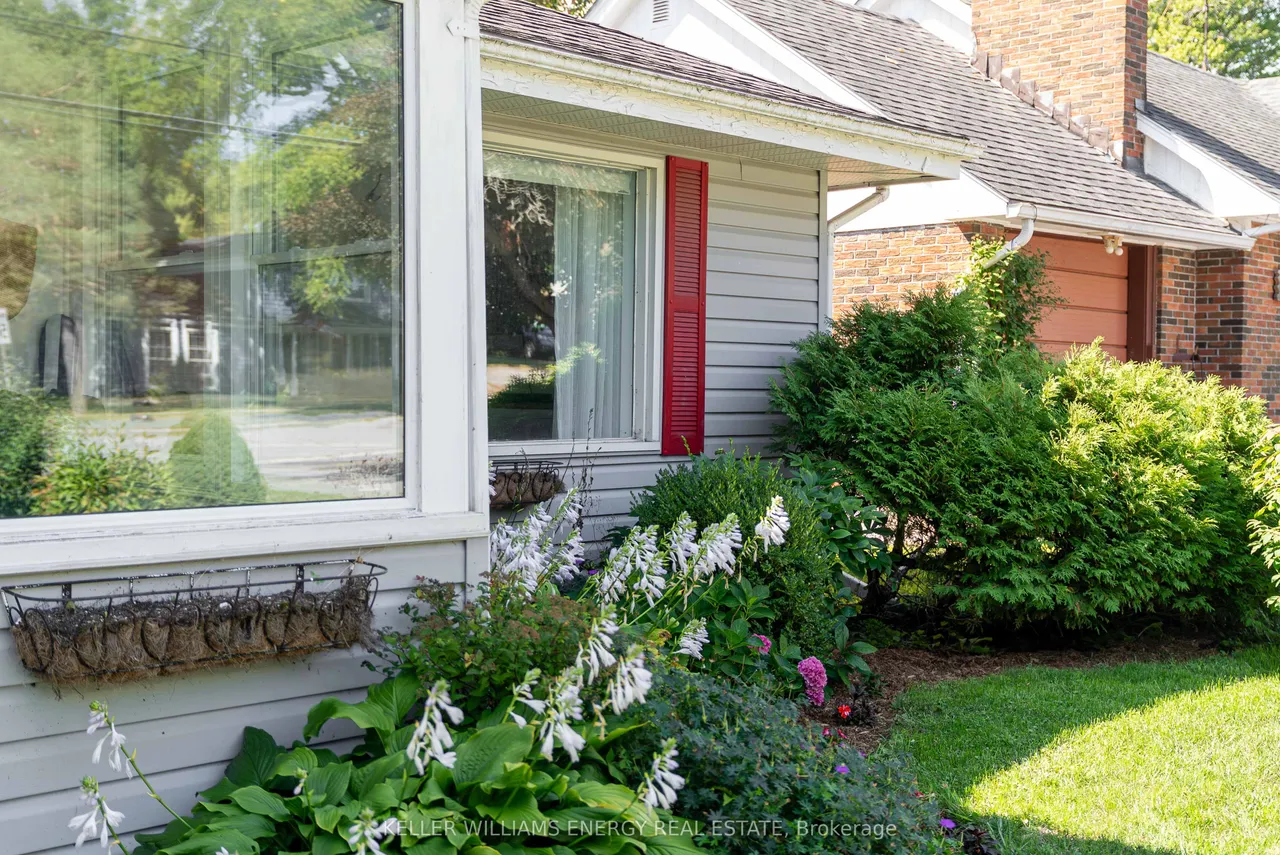 421 Bloomfield Main Street — photo 2