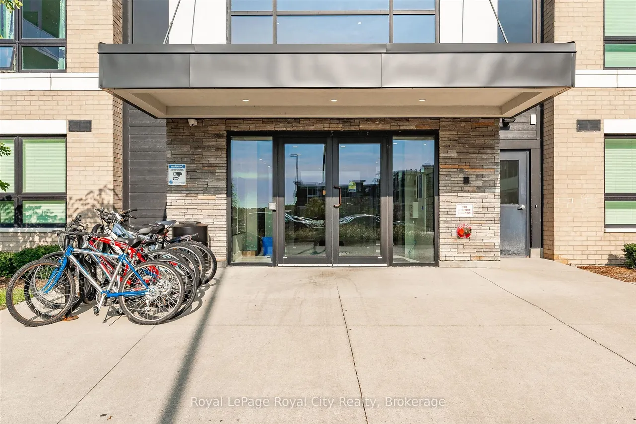 1284 Gordon Street — photo 2