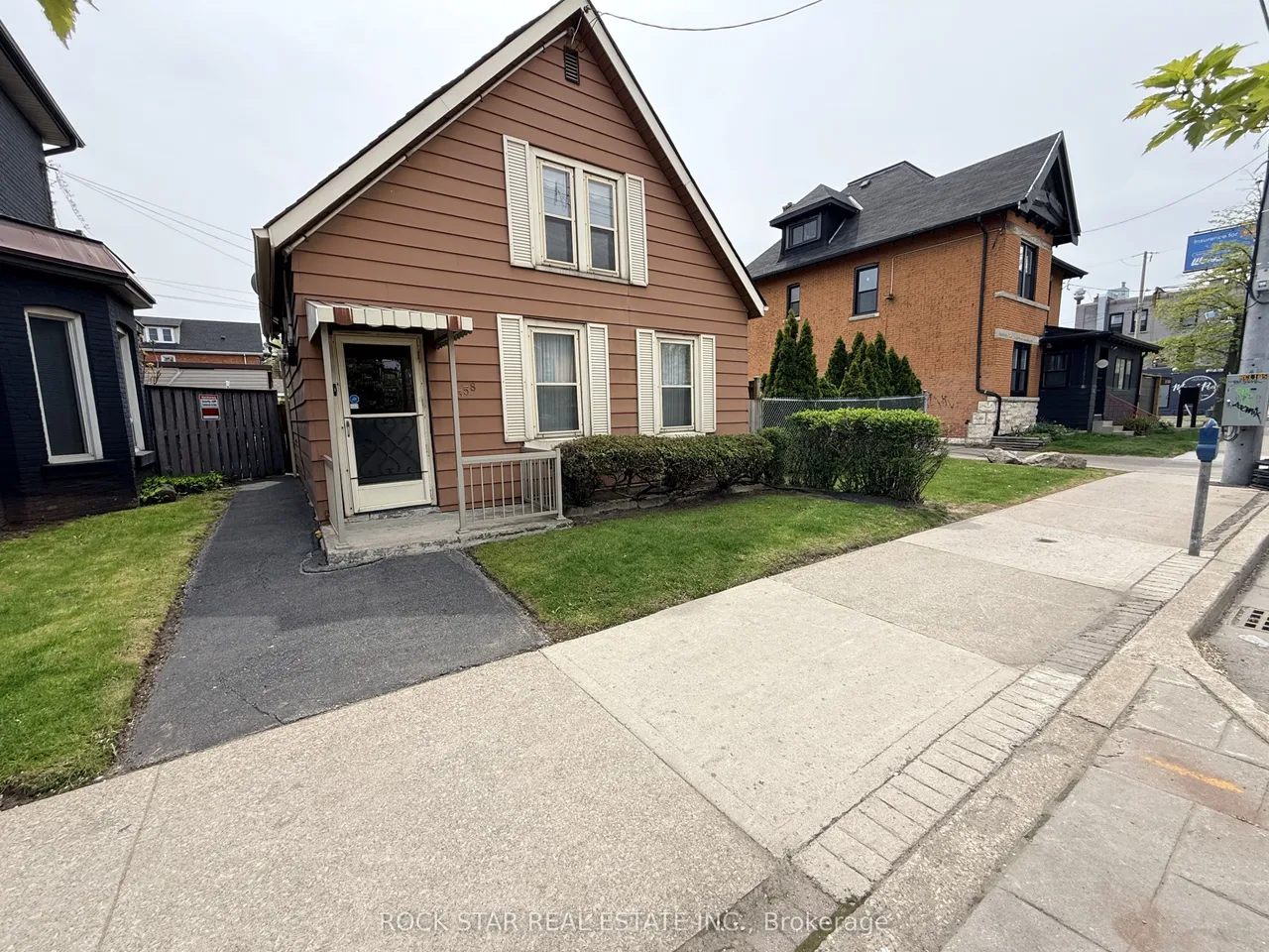 358 Barton Street E — photo 2