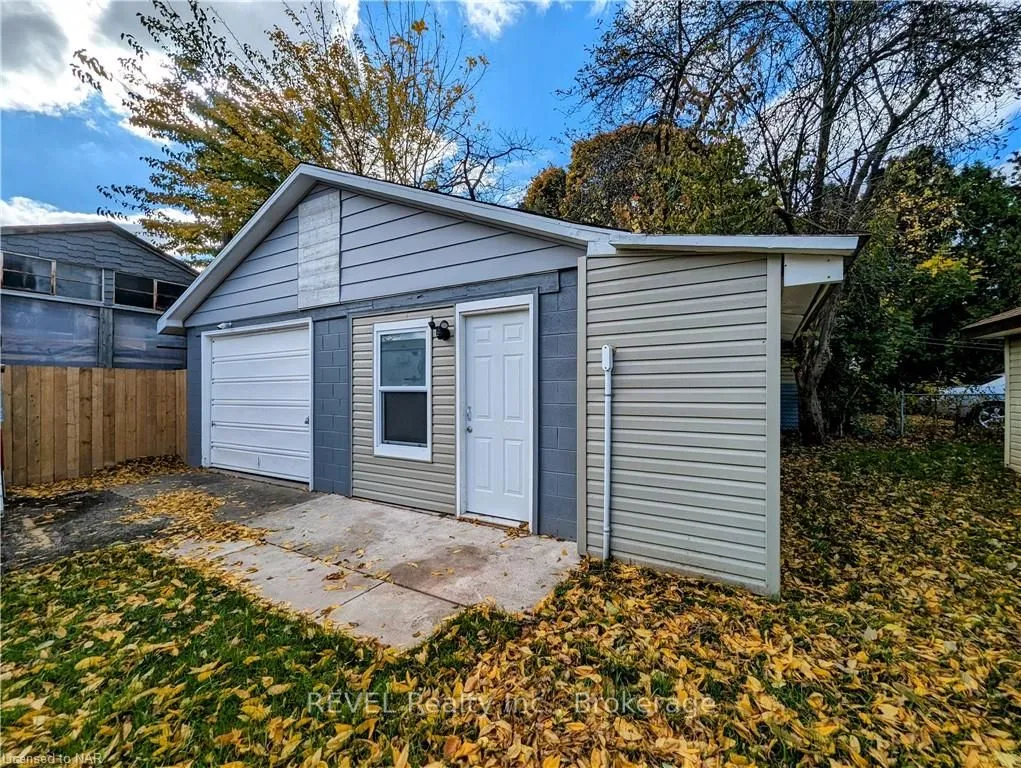 4591 Homewood Avenue — photo 23