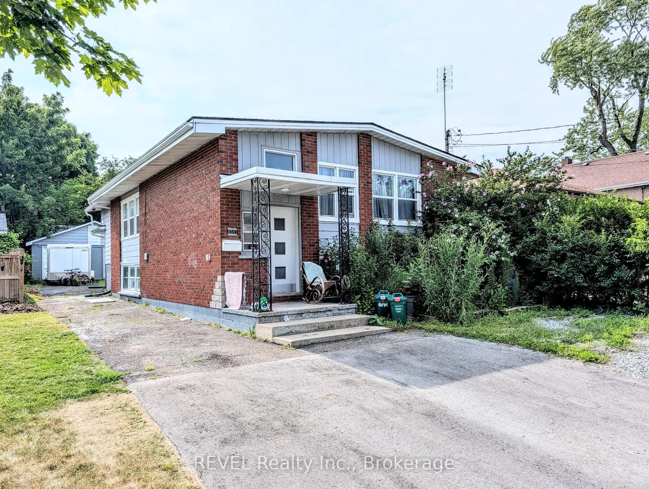 4591 Homewood Avenue — photo 2