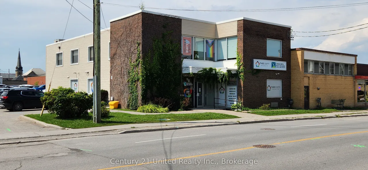 33 Lindsay Street S — photo 5