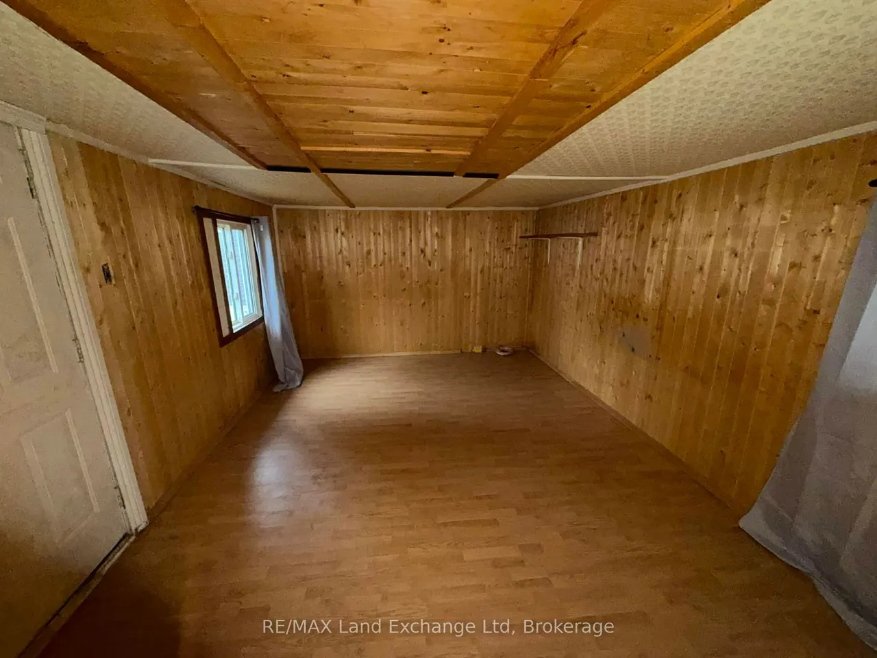 343 Victoria Street — photo 10