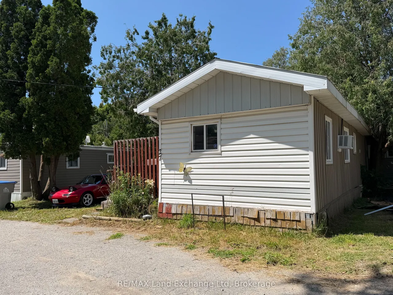 343 Victoria Street — photo 3