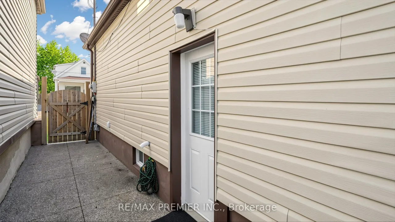 27 Cambridge Avenue — photo 31