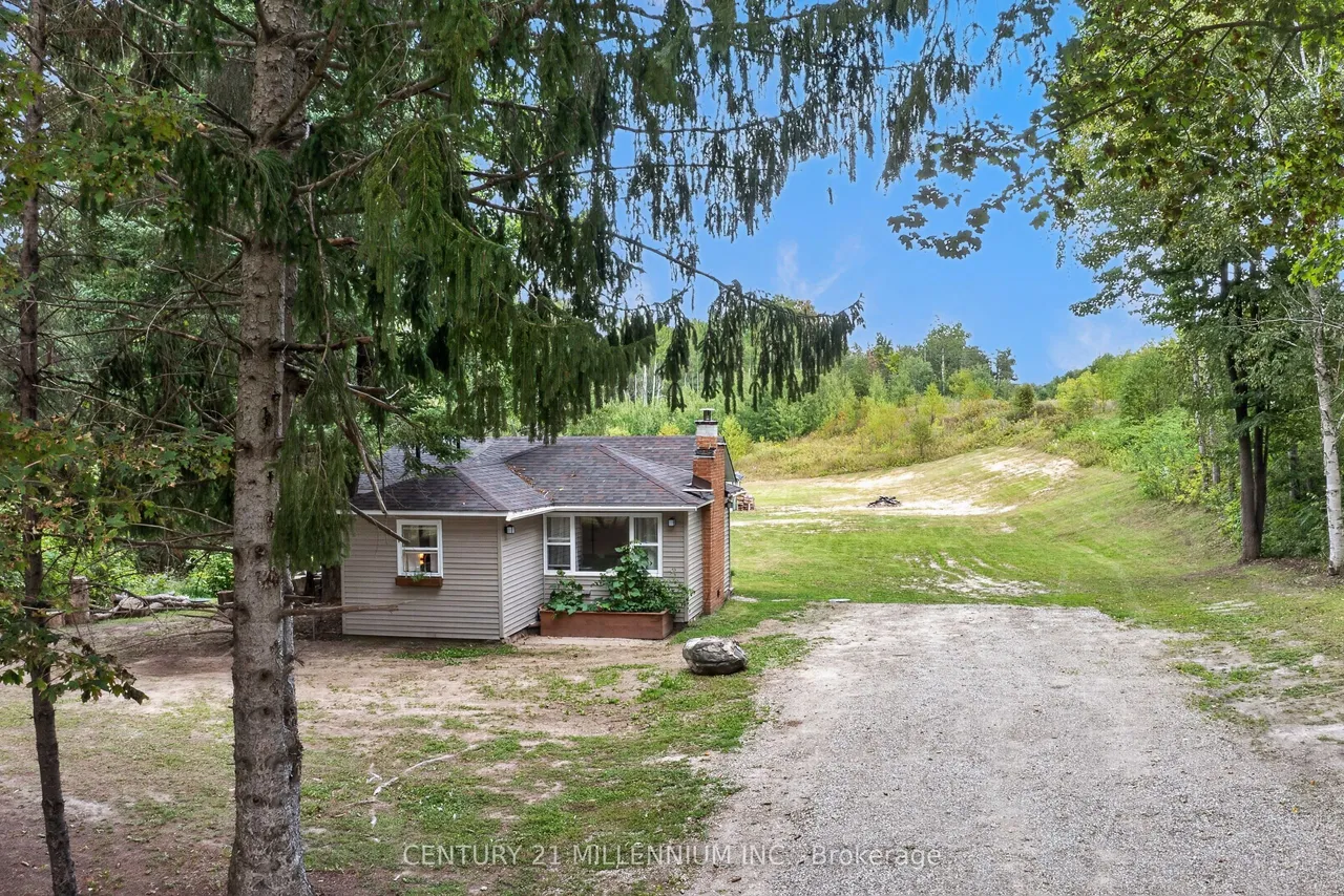 938289 Airport Road — photo 2