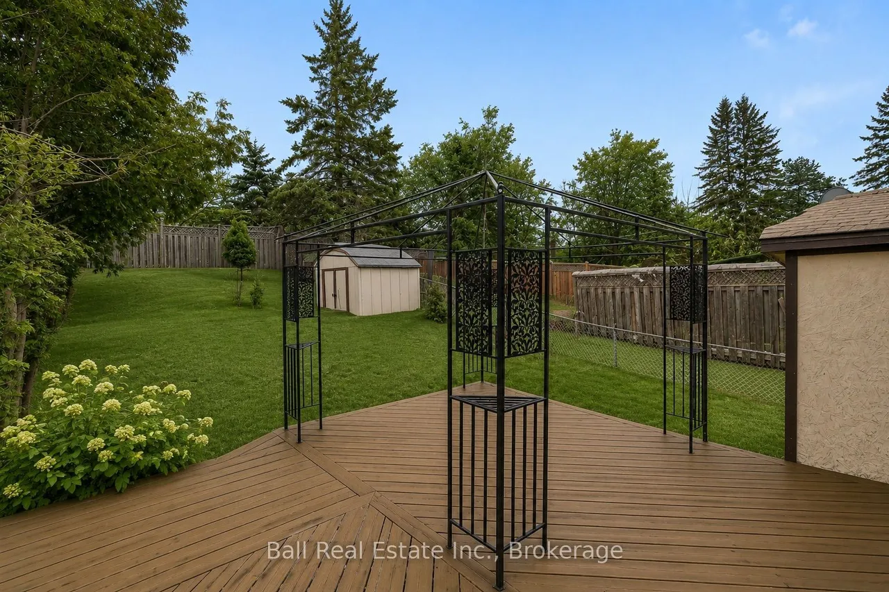2048 Walker Avenue — photo 37