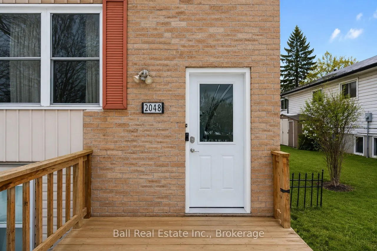 2048 Walker Avenue — photo 3