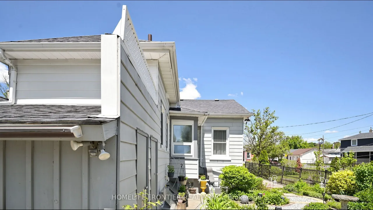 81 Richmond Street — photo 35