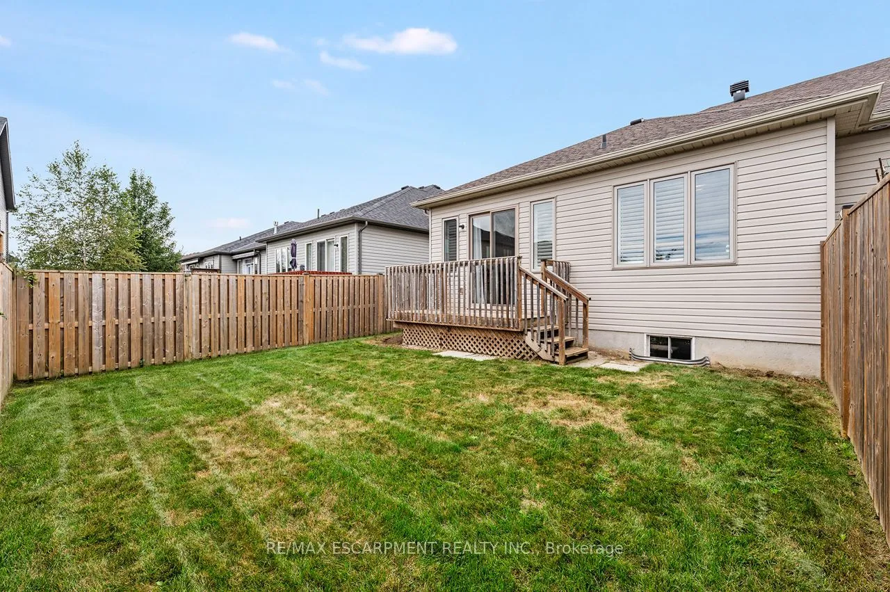 37 Middleton Avenue — photo 33