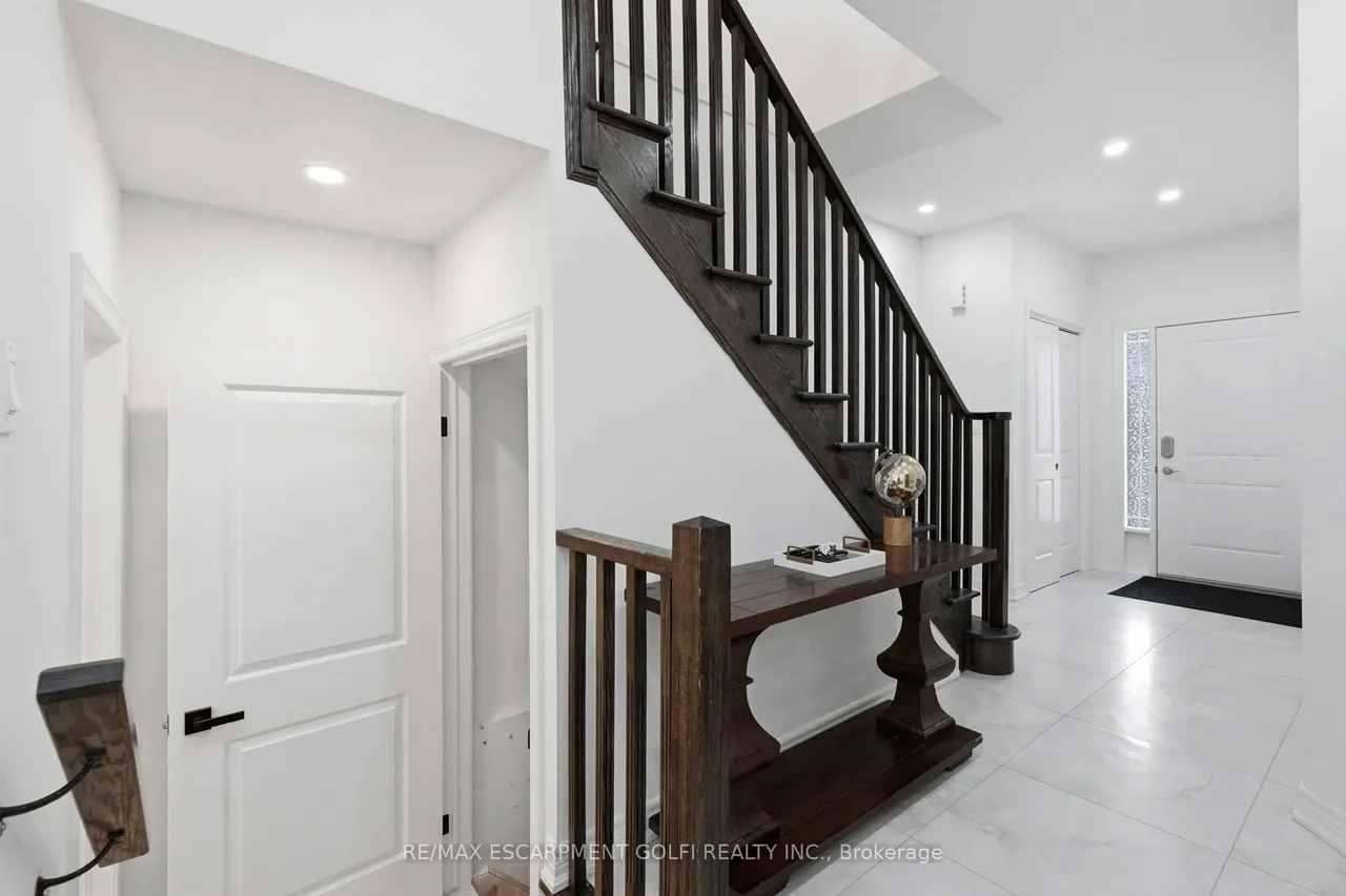 87 Rockledge Drive — photo 2