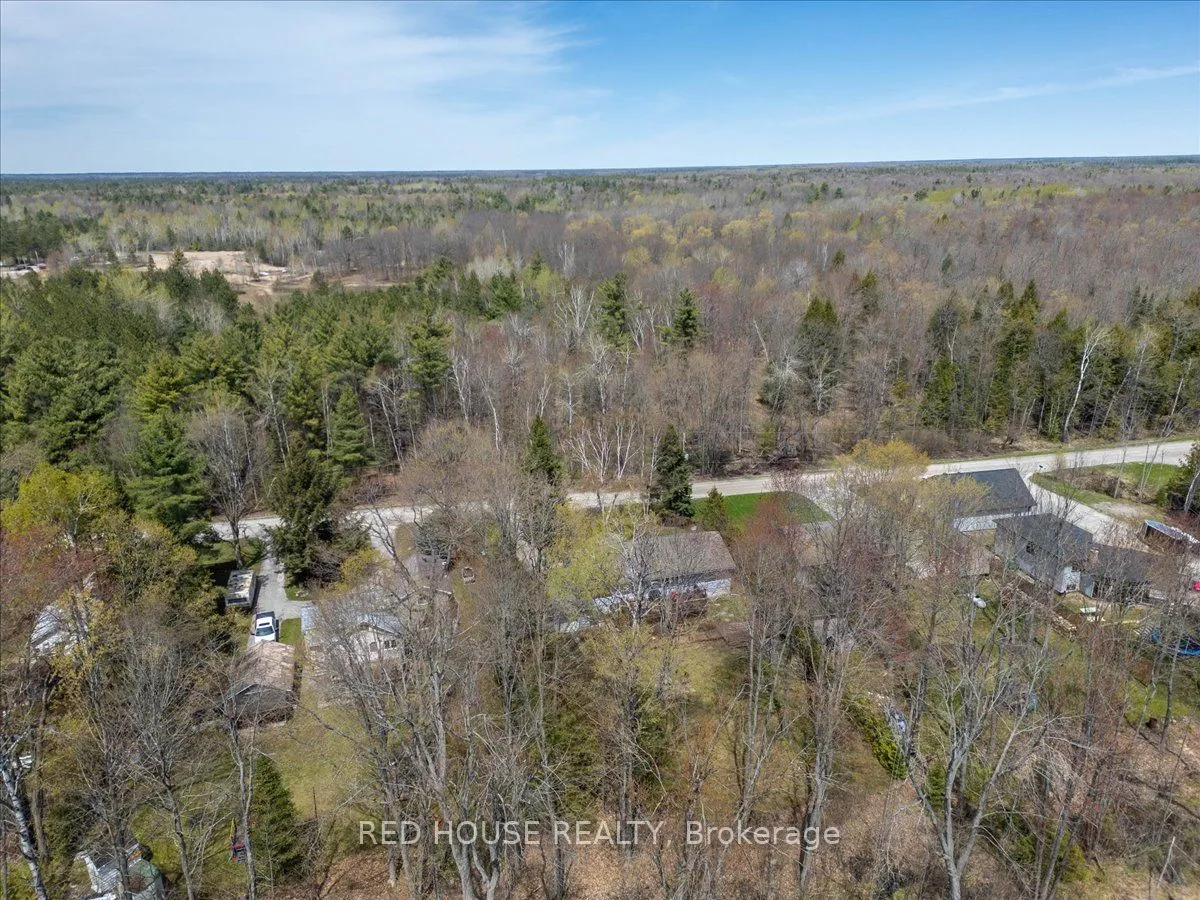 32 Mcleish Drive — photo 37