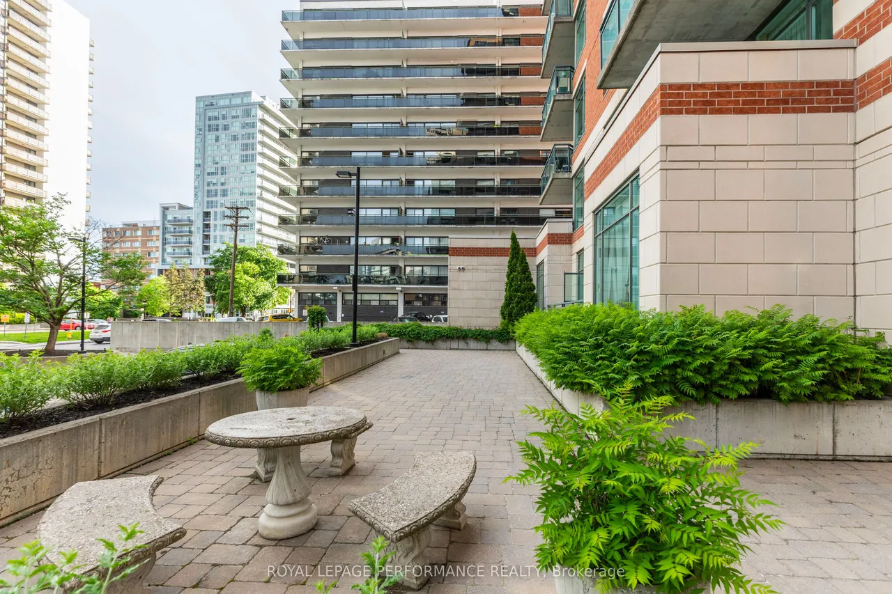 570 Laurier Avenue W — photo 29