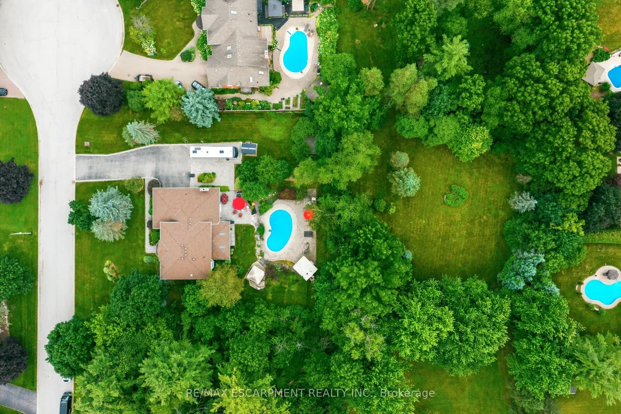 48 Woodend Drive — photo 50