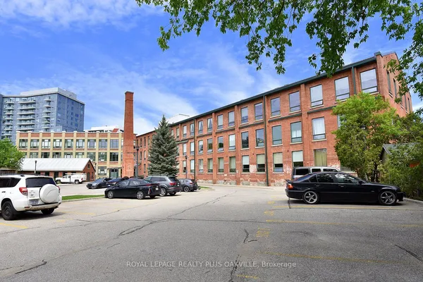 26 Ontario Street — photo 2
