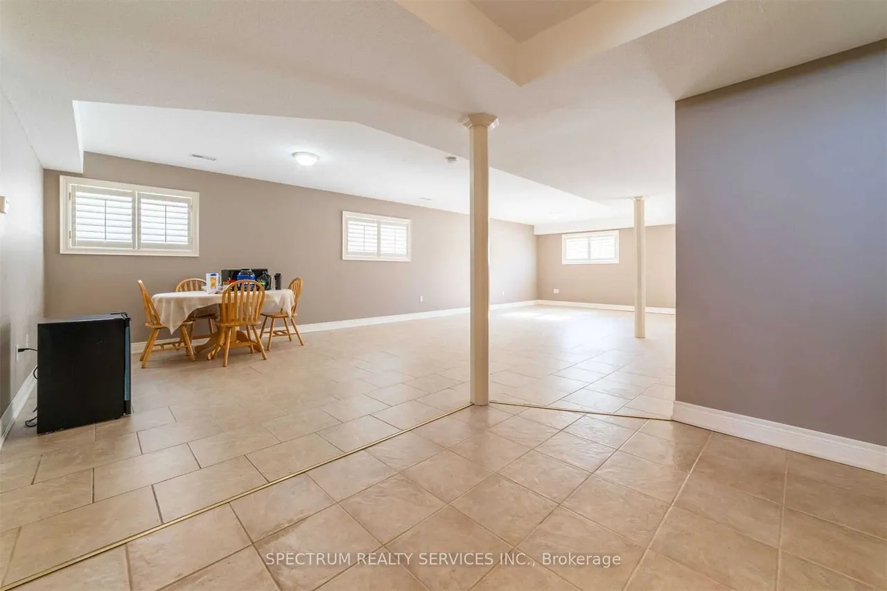 8112 Beaver Glen Drive — photo 35