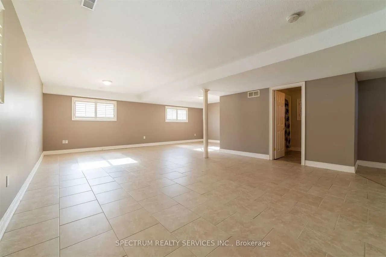 8112 Beaver Glen Drive — photo 36