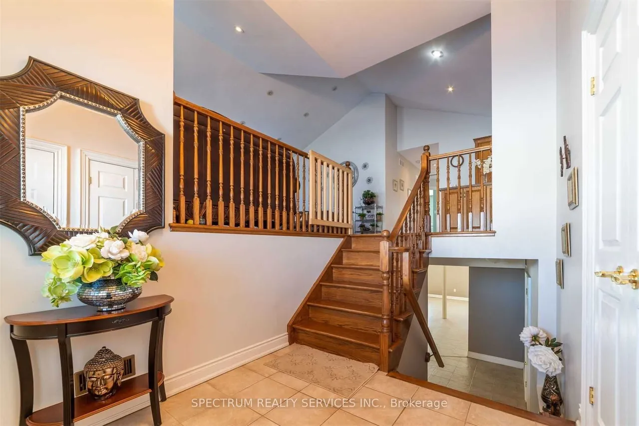 8112 Beaver Glen Drive — photo 3
