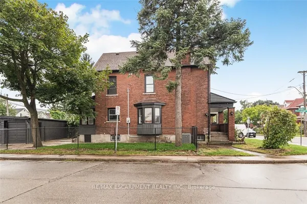 90 Belview Avenue — photo 2