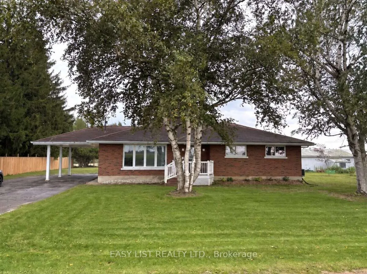 21 Bruce Rd 22 — photo 2