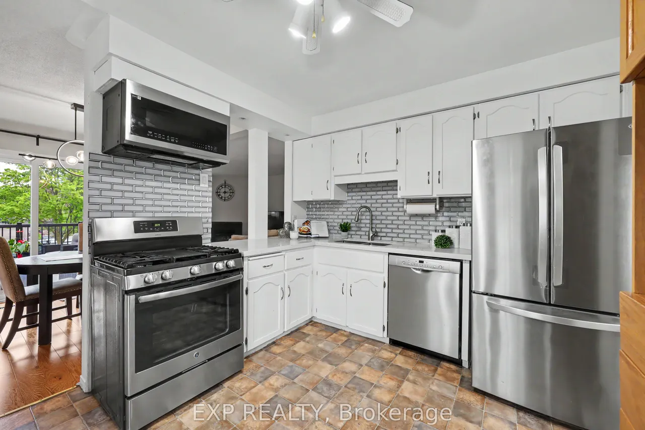38 Elora Drive — photo 3