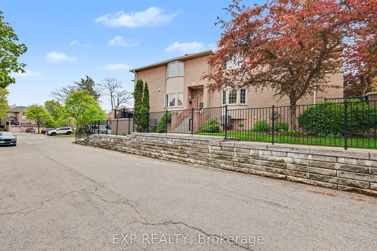 38 Elora Drive — photo 26