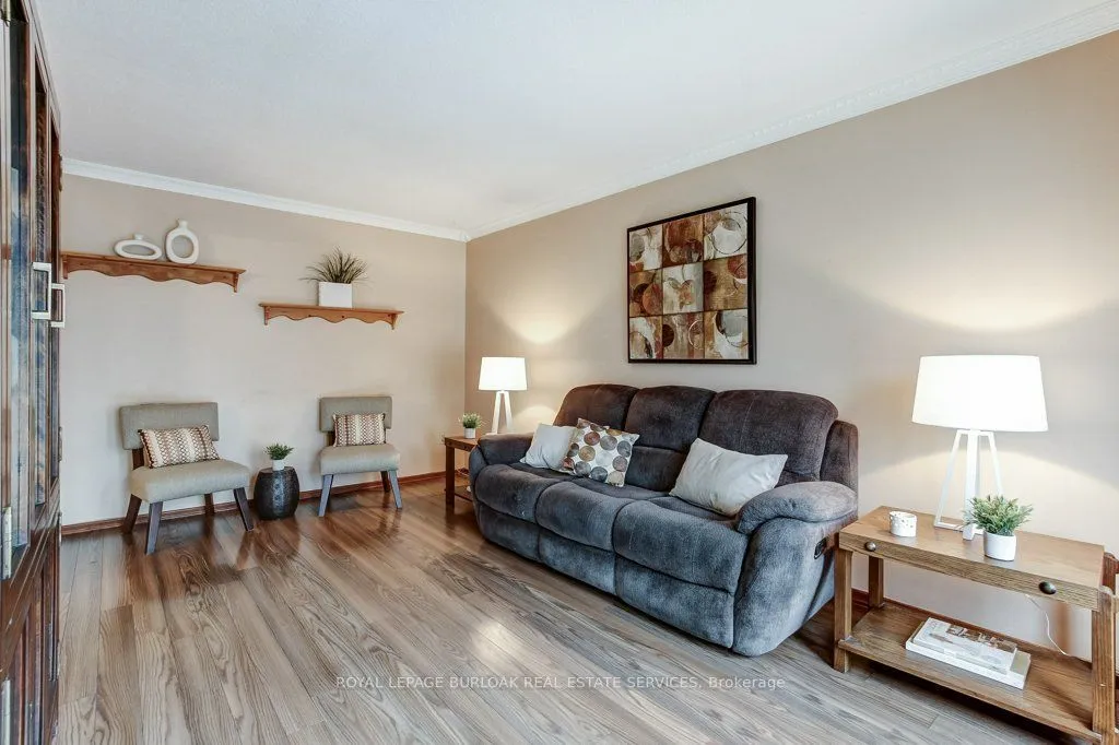 511 Rennie Street — photo 3