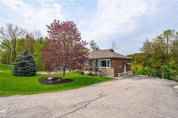 8096 Wellington Road 18 Road N — photo 2