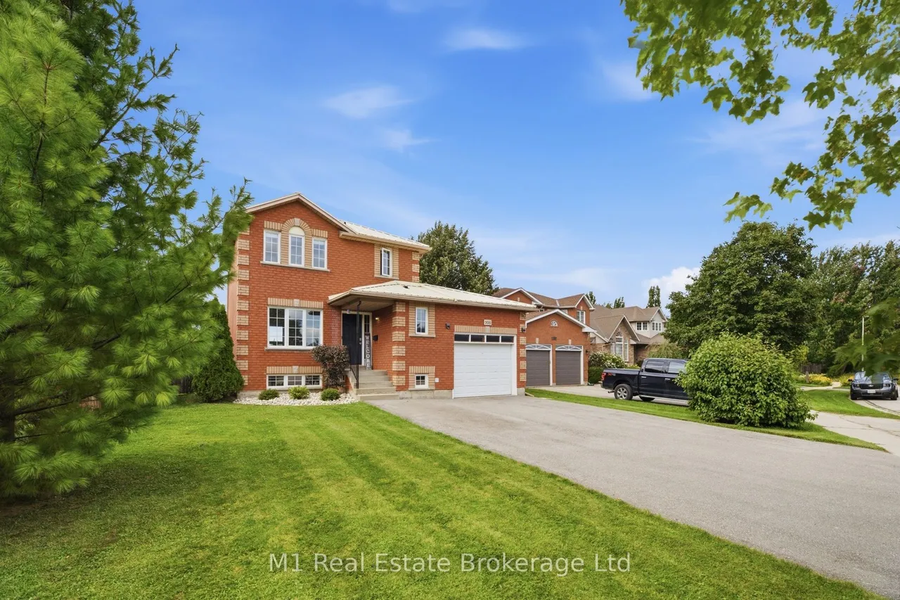 308 Daniel Crescent — photo 3