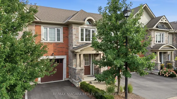 12 George Manor — photo 2